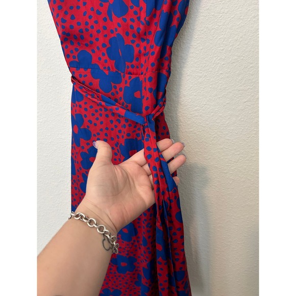 ModCloth Timeless Magnetism A-Line Dress Size Medium Red Blue Floral Knee Length - Picture 5 of 16